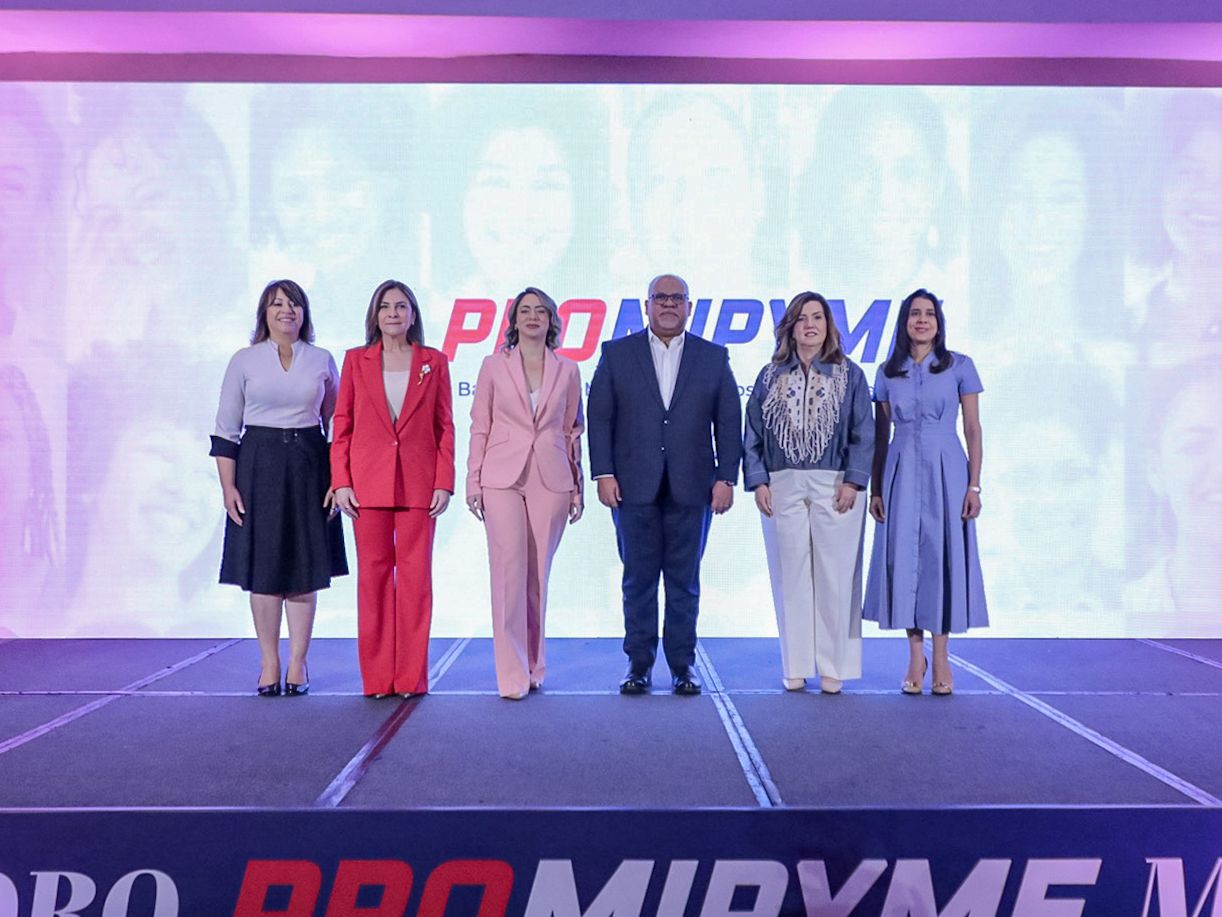 Promipyme impulsa la inclusión financiera femenina con foro que reúne a líderes del Gobierno y del sector financiero